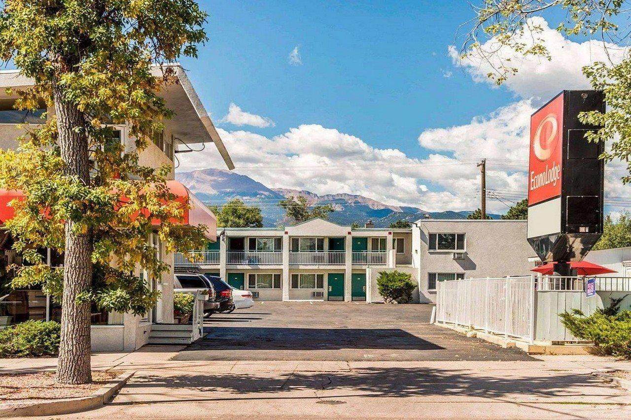 Lodge Econo Downtown