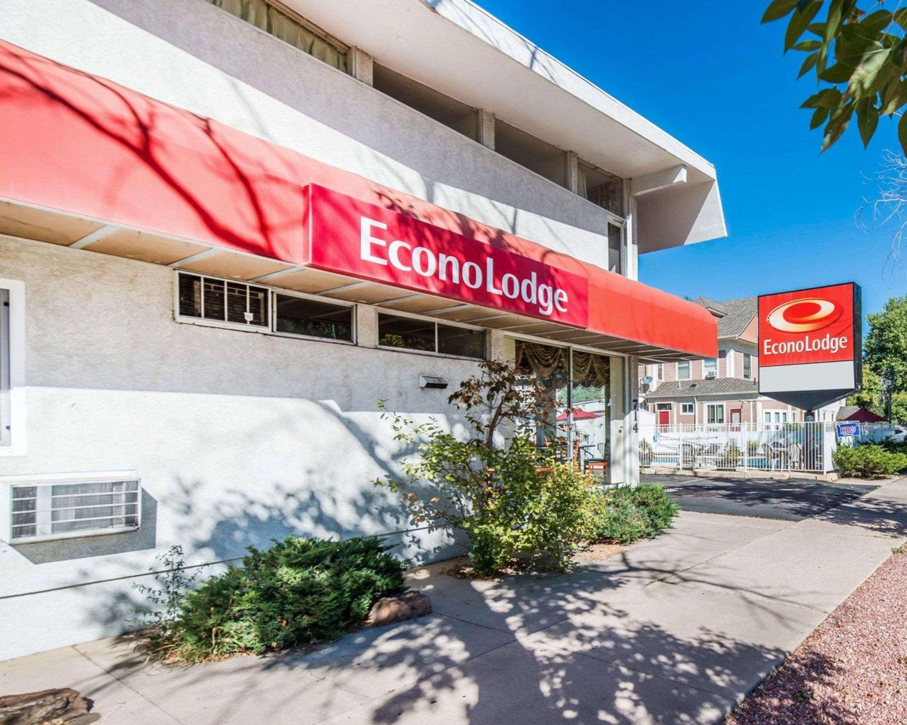 Lodge Econo Downtown *